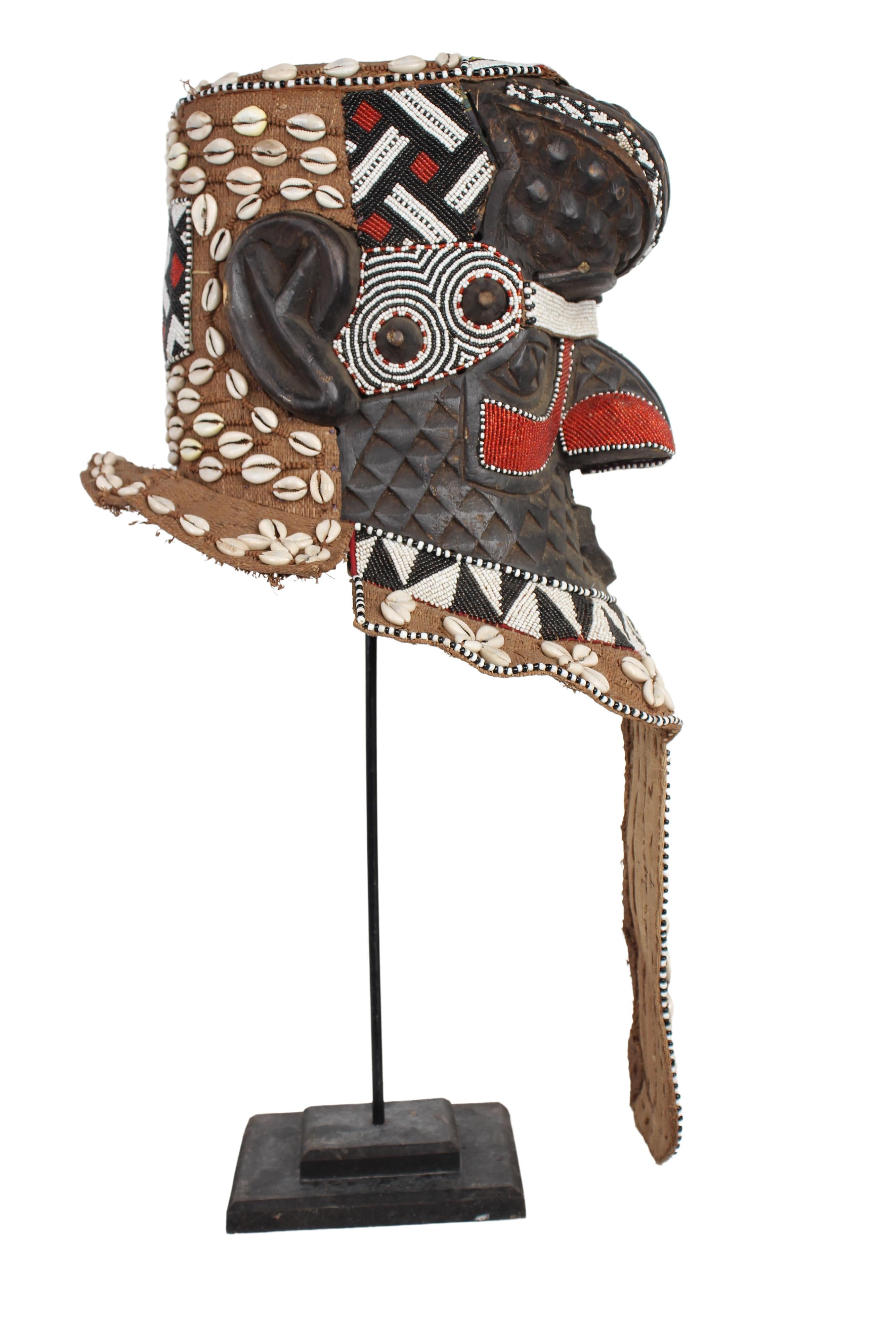 Kuba/Bakuba Tribe Mask ~25.6" Tall (New 2024) - West African Artifacts